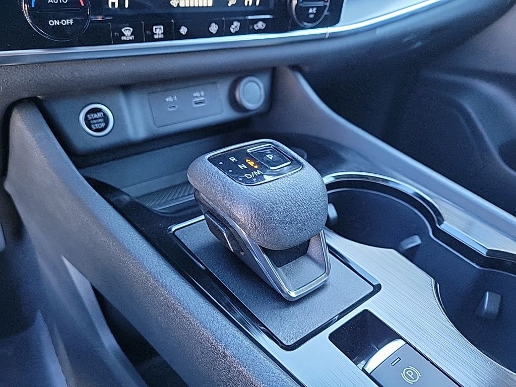 Thumbnail: 2023 Nissan Rogue - 26