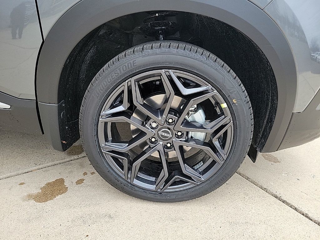 Thumbnail: 2026 Nissan Kicks - 9