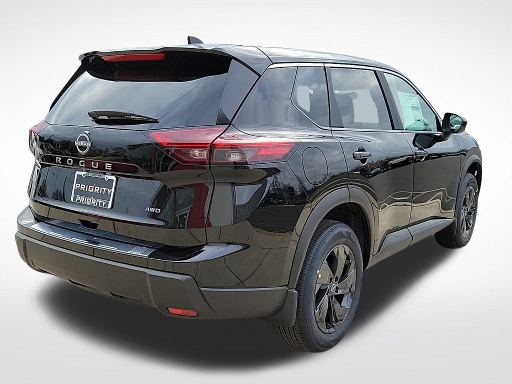 Thumbnail: 2026 Nissan Rogue - 5