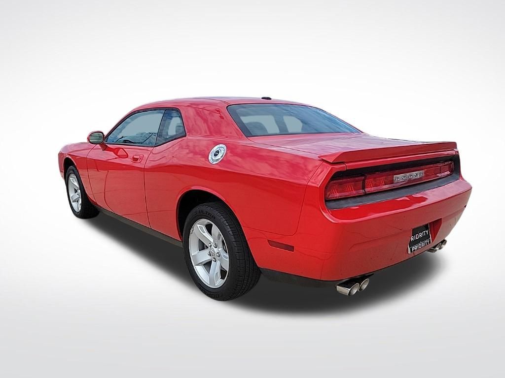 Thumbnail: 2010 Dodge Challenger - 3