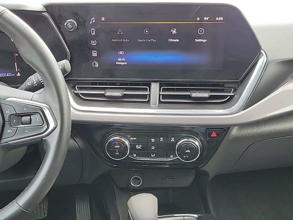 Thumbnail: 2025 Chevrolet Trax - 21