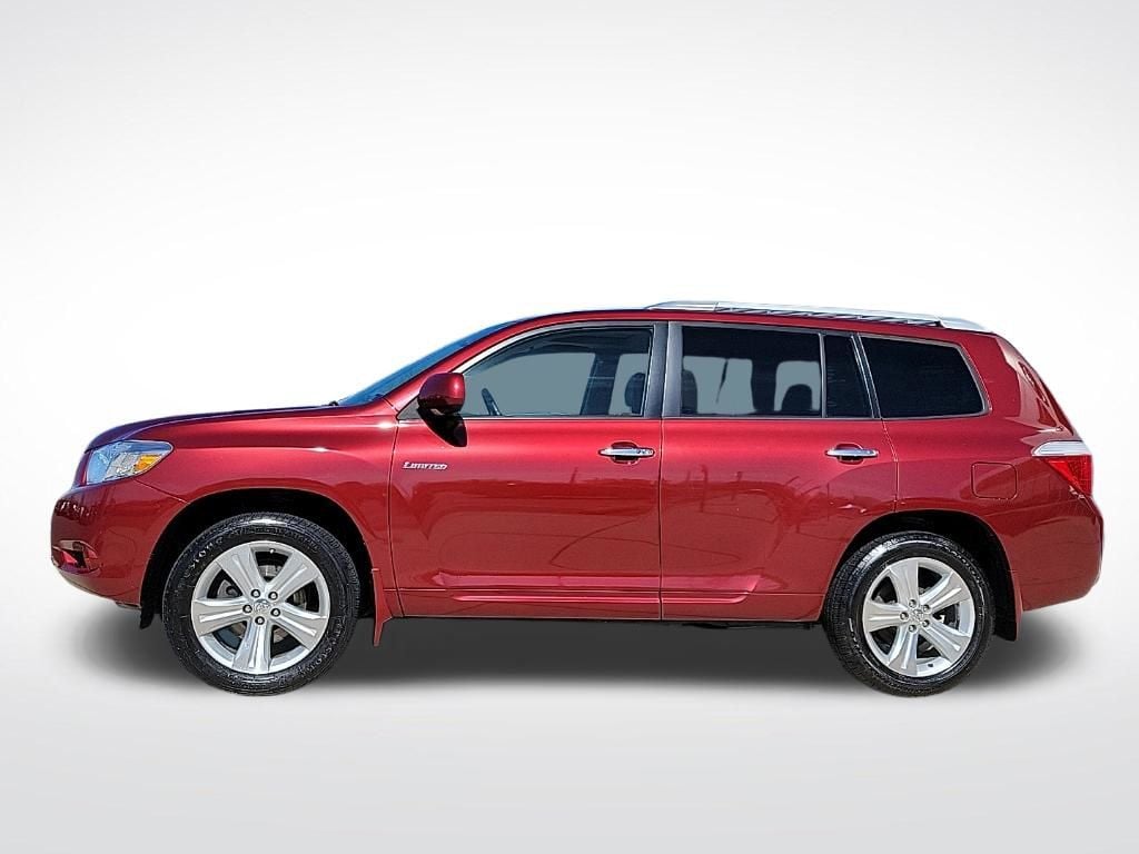 Thumbnail: 2010 Toyota Highlander - 2