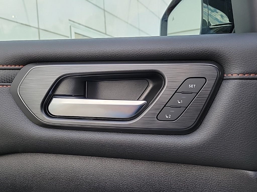 Thumbnail: 2026 Nissan Armada - 36