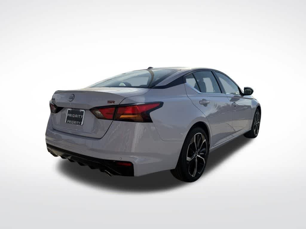 Thumbnail: 2025 Nissan Altima - 5