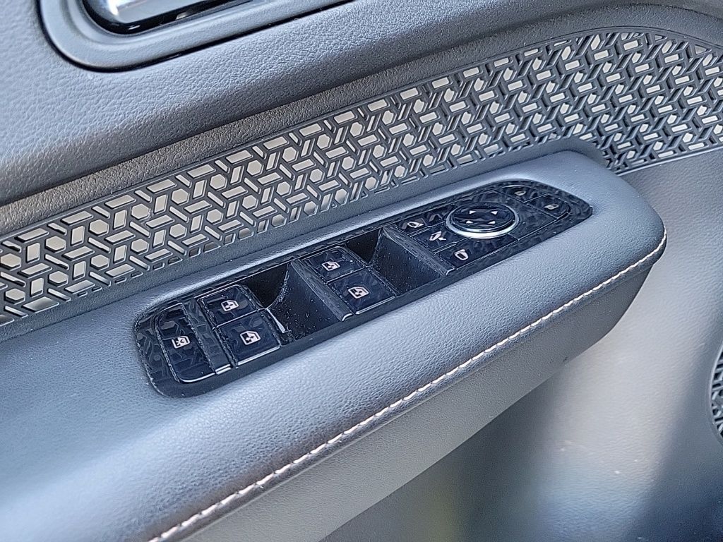 Thumbnail: 2024 Nissan Ariya - 32