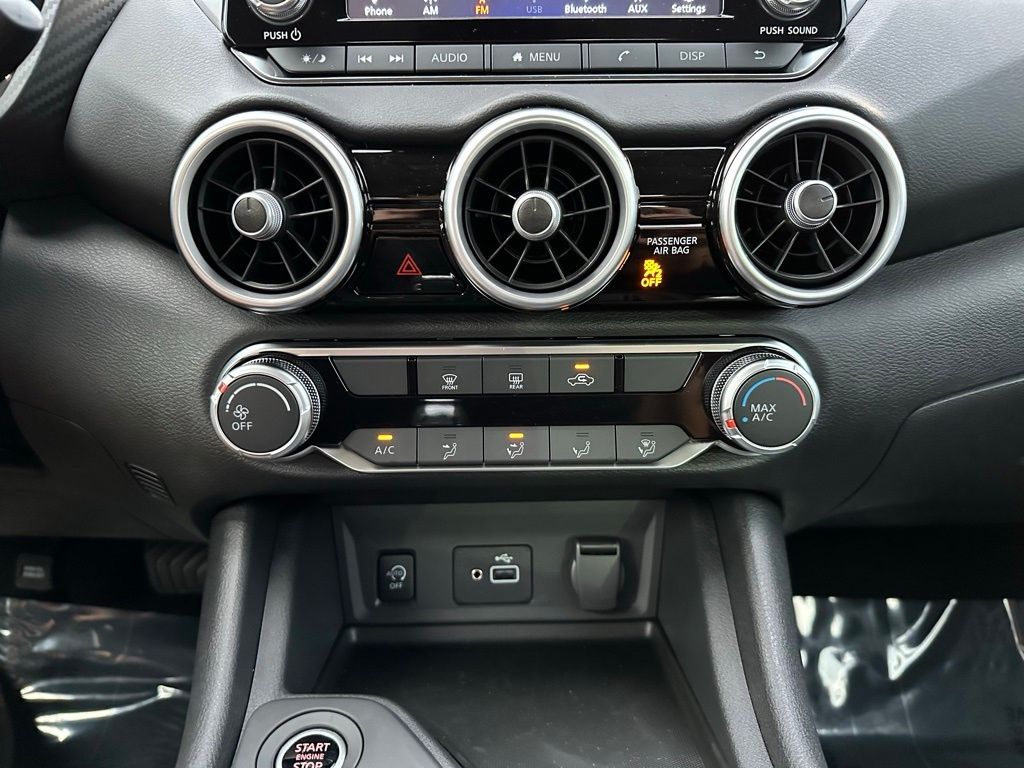 Thumbnail: 2025 Nissan Sentra - 21