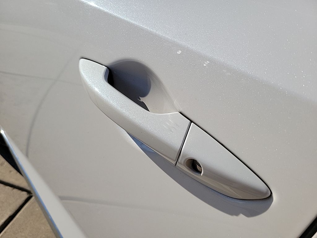 Thumbnail: 2023 Acura MDX - 11