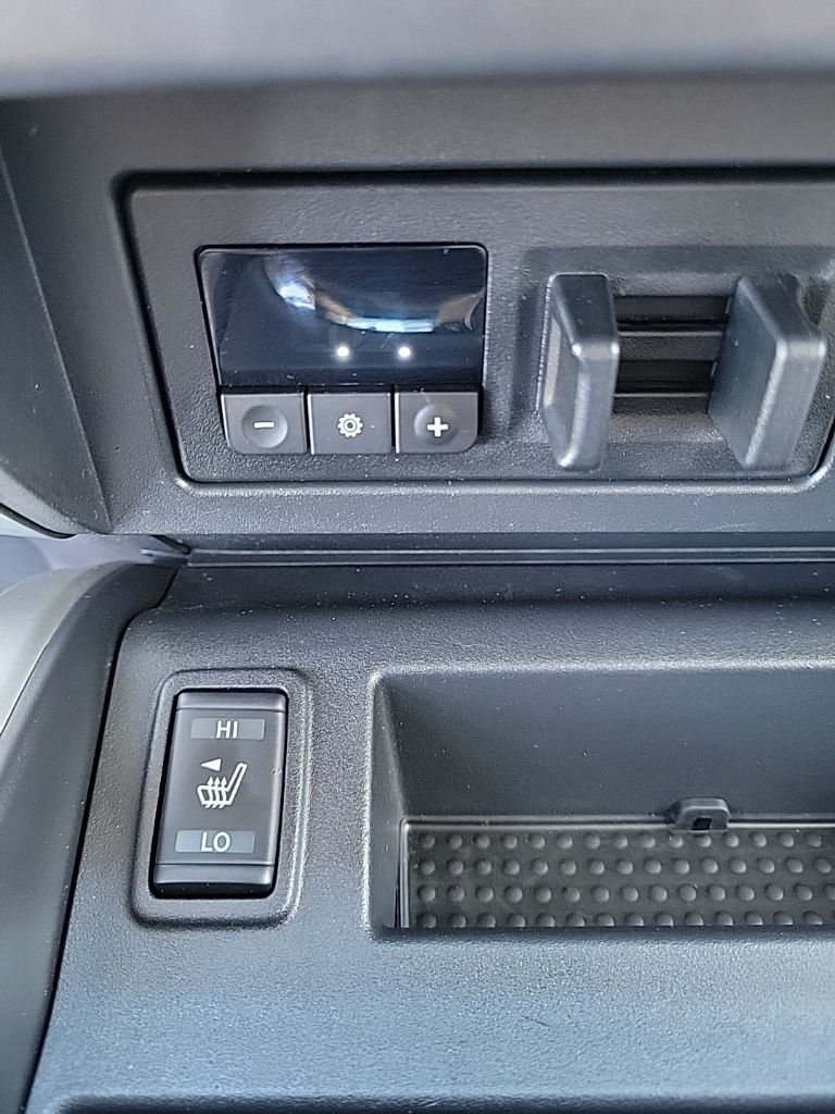 Thumbnail: 2021 Nissan Titan - 31