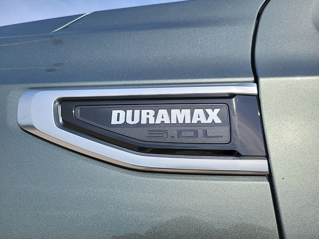 Thumbnail: 2023 GMC Yukon XL - 9