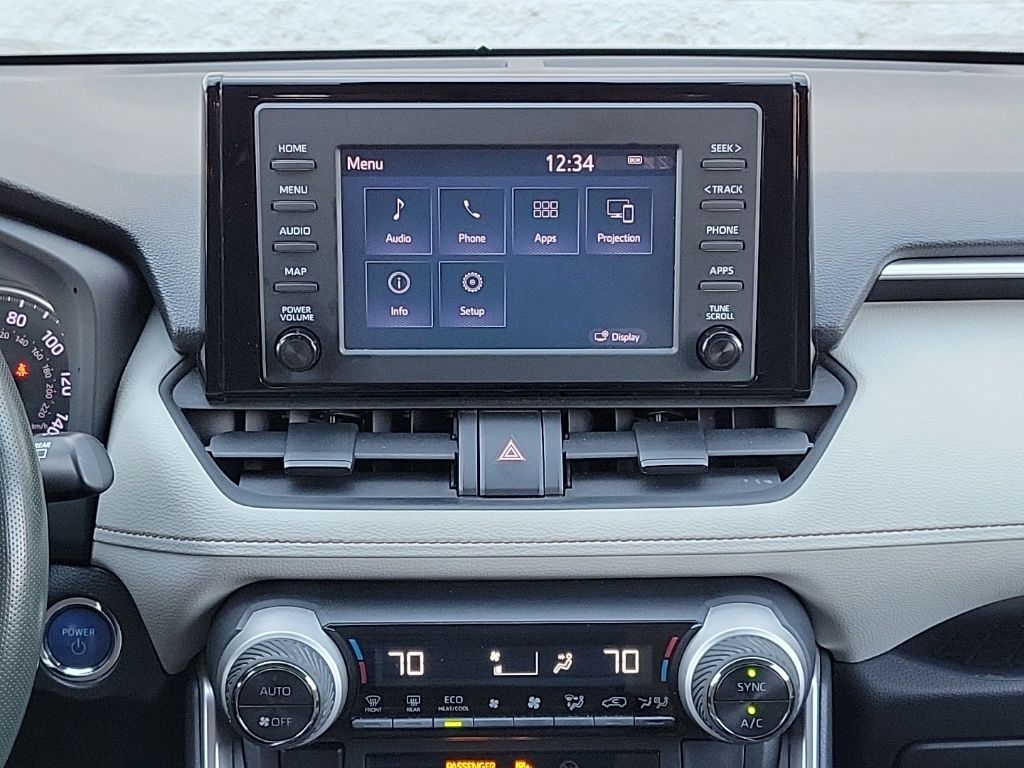 Thumbnail: 2019 Toyota RAV4 - 18