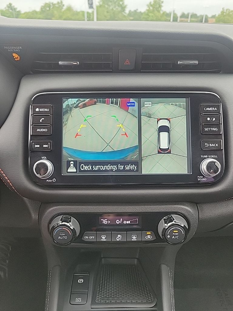 Thumbnail: 2024 Nissan Kicks - 30