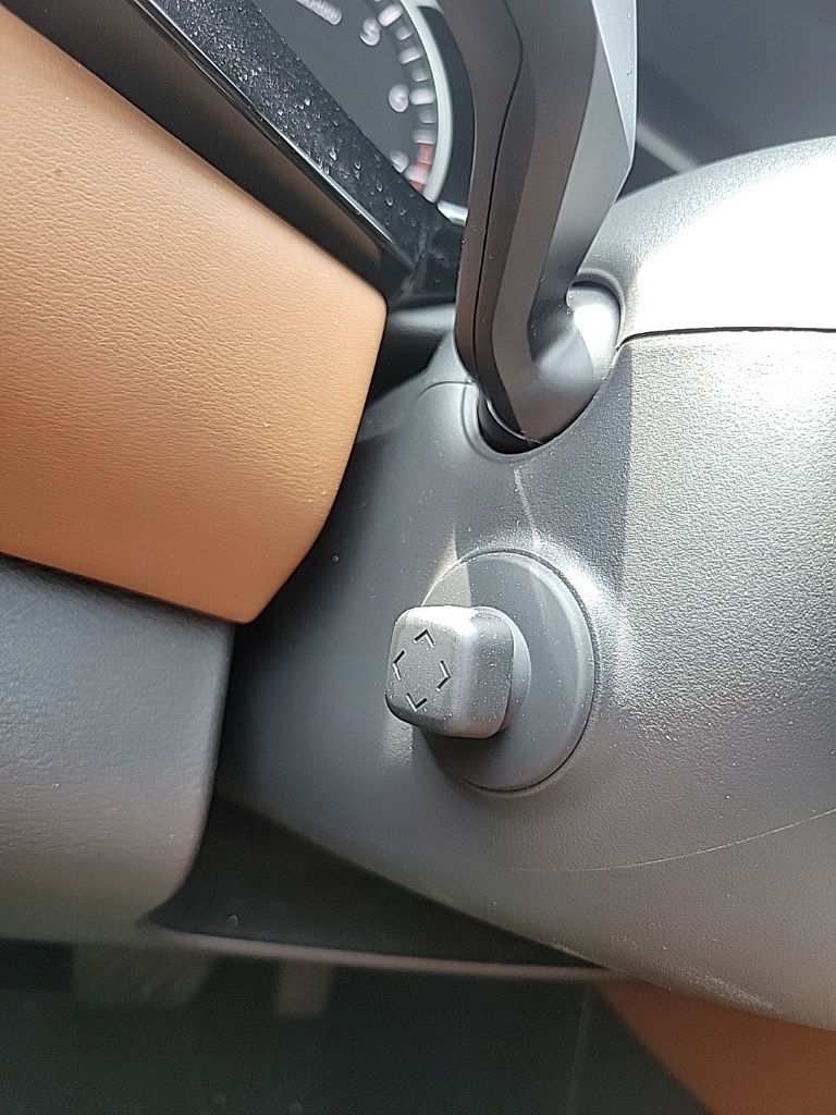 2022 Nissan Pathfinder Platinum 29