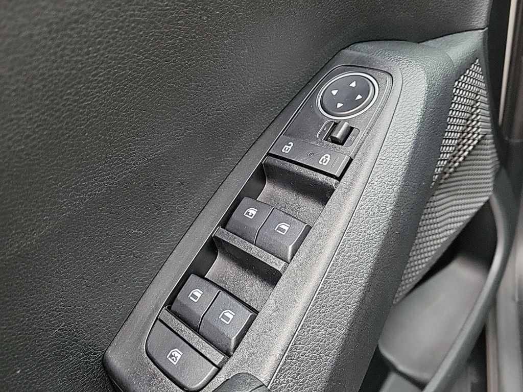 Thumbnail: 2023 Kia Seltos - 31