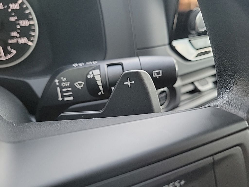 Thumbnail: 2023 Nissan Pathfinder - 25