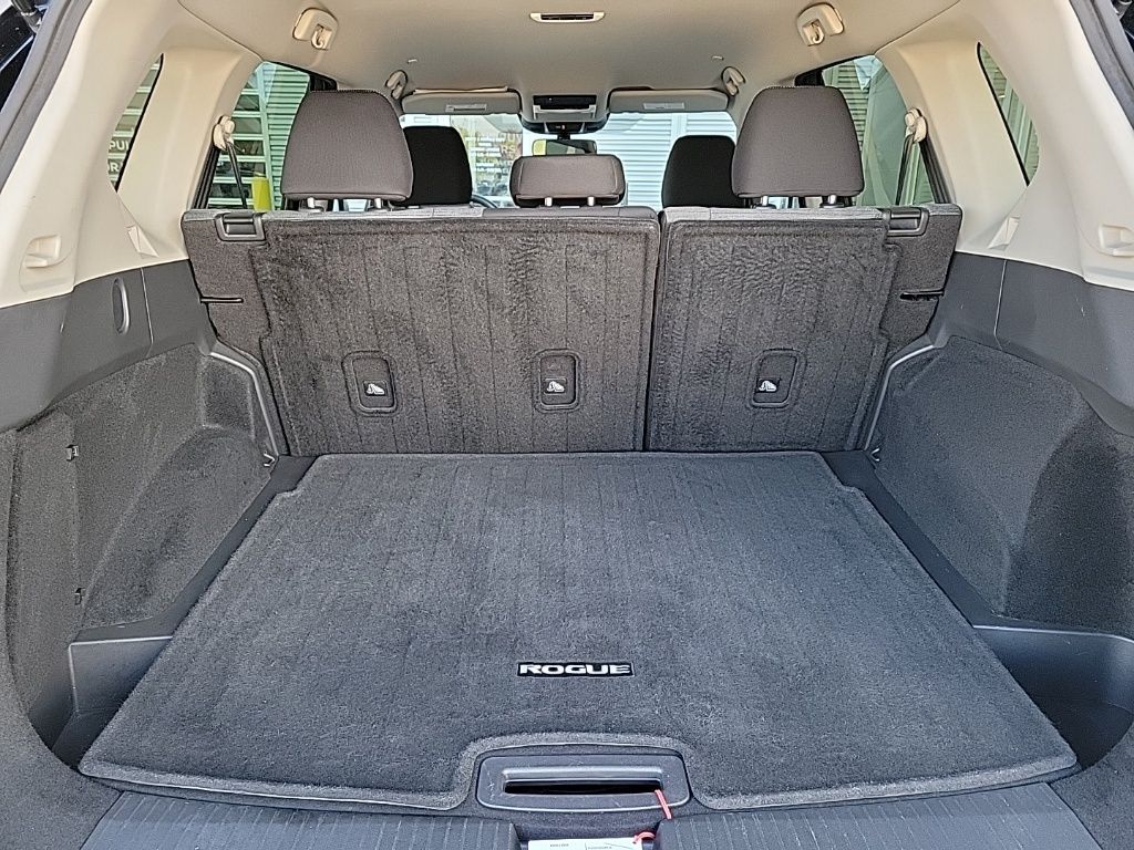 Thumbnail: 2023 Nissan Rogue - 20