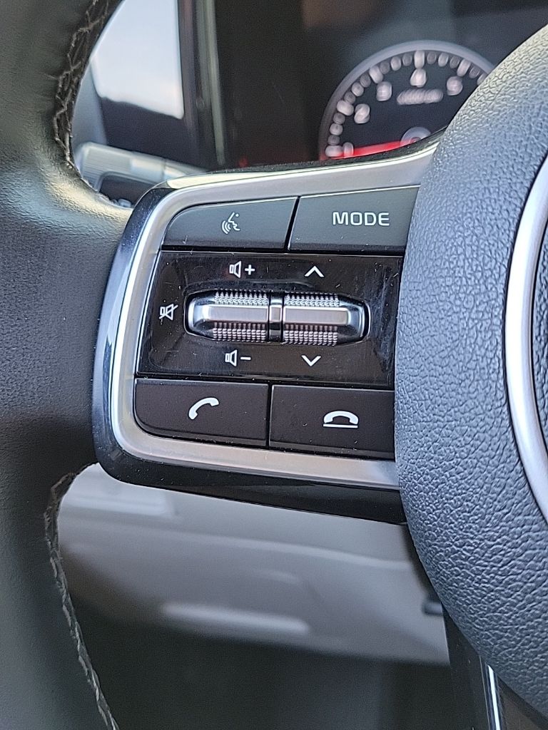 Thumbnail: 2022 Kia Sorento - 36