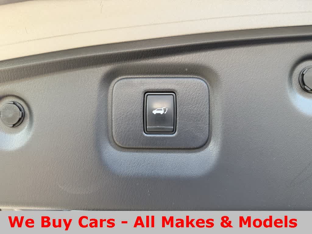Thumbnail: 2015 Nissan Pathfinder - 32