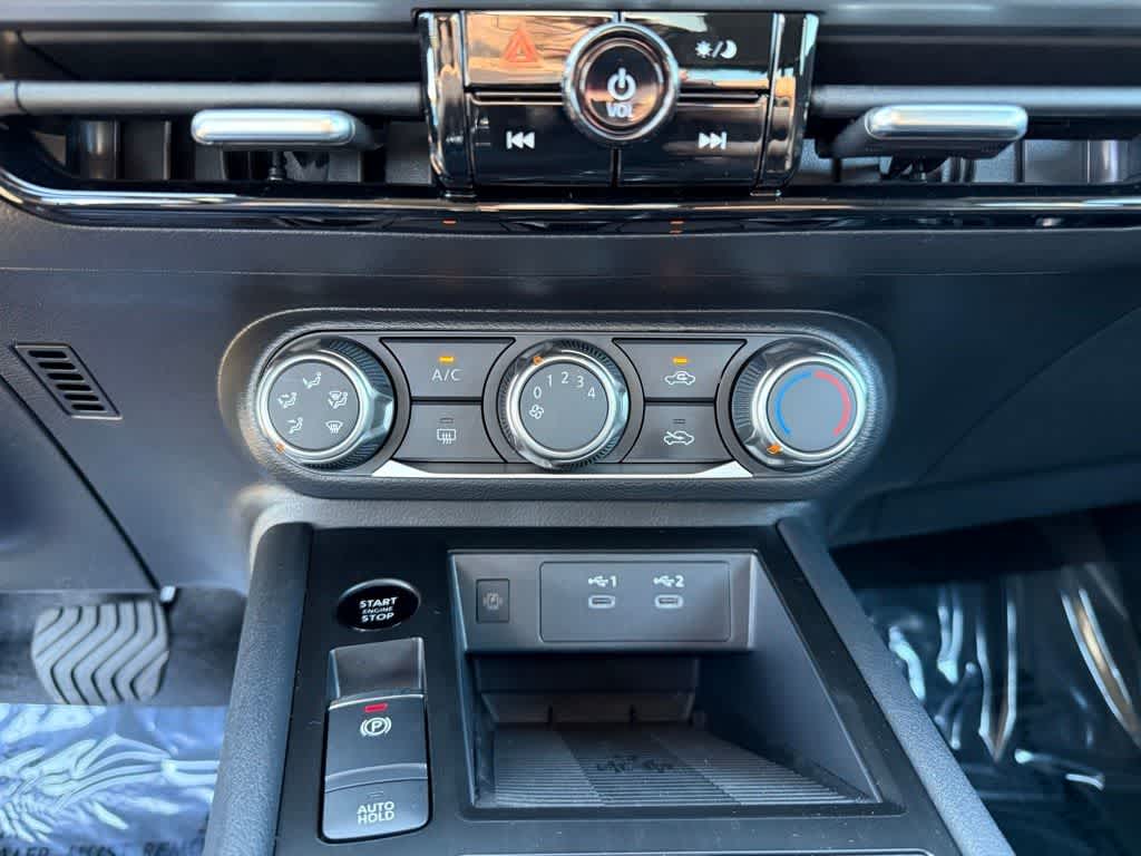 Thumbnail: 2025 Nissan Kicks - 23