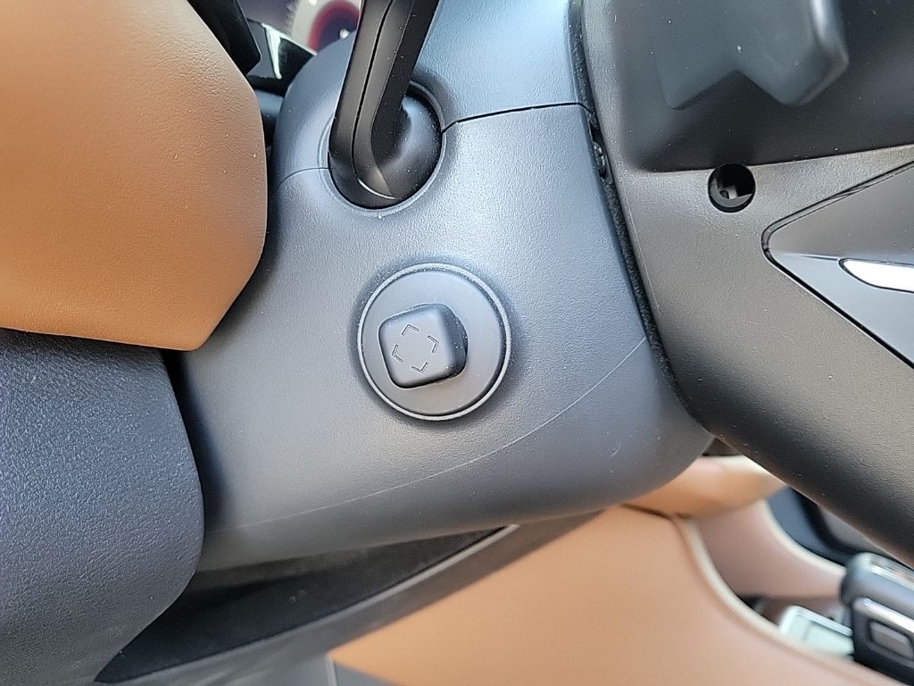 Thumbnail: 2023 Nissan Pathfinder - 30