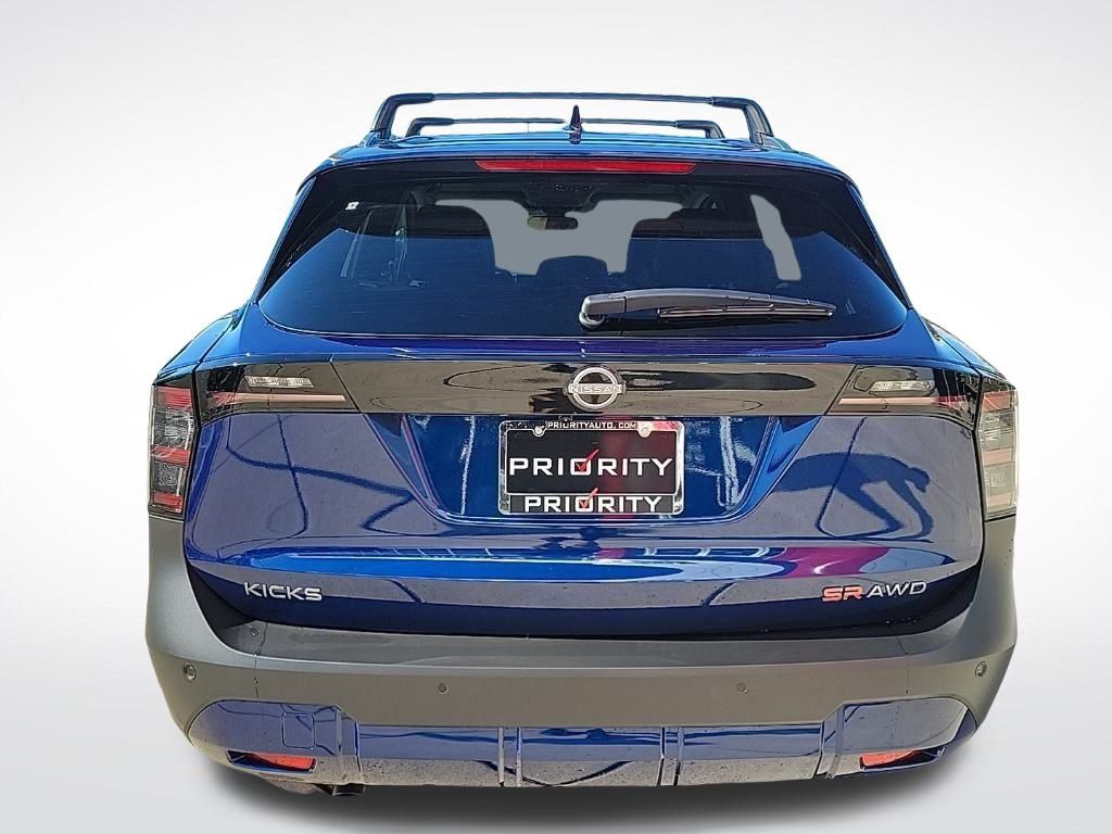 Thumbnail: 2026 Nissan Kicks - 4