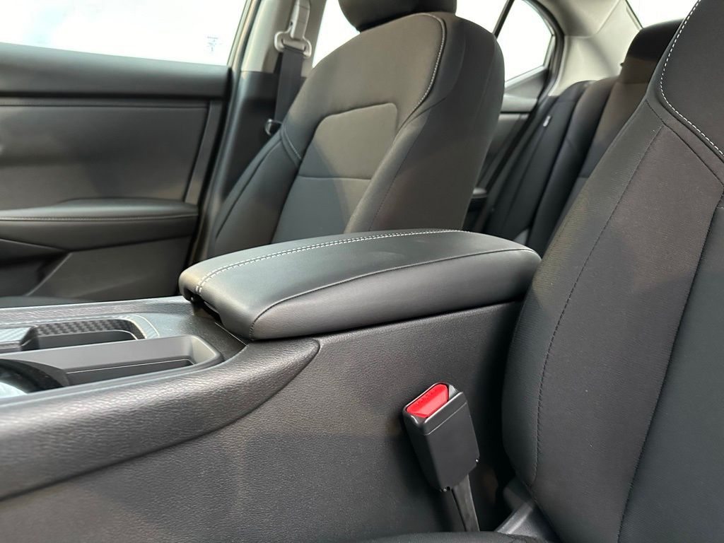 Thumbnail: 2025 Nissan Sentra - 23