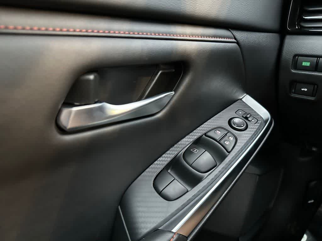 2025 Nissan Sentra SR 14