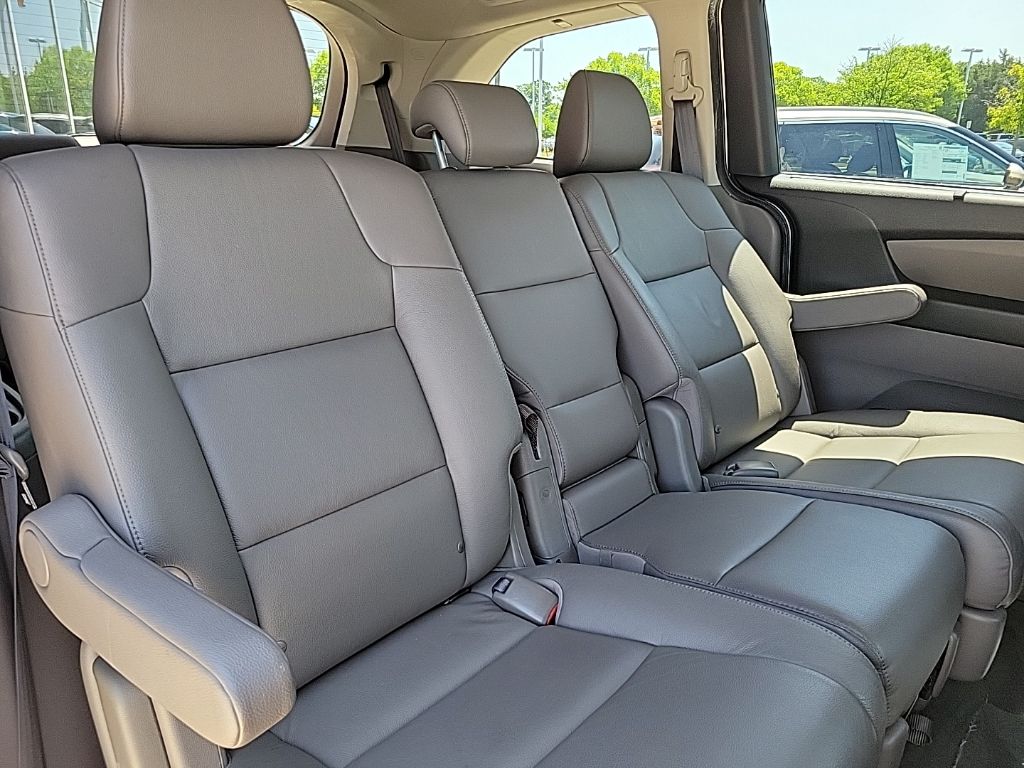 Thumbnail: 2016 Honda Odyssey - 15
