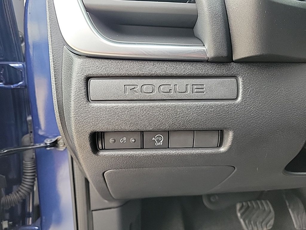 Thumbnail: 2023 Nissan Rogue - 27