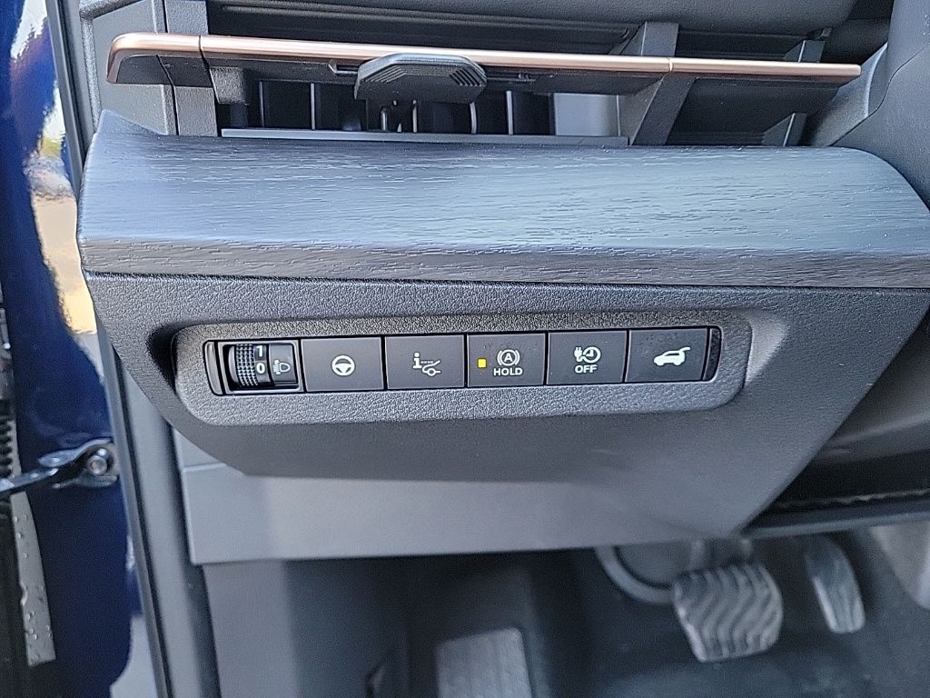 Thumbnail: 2024 Nissan Ariya - 33