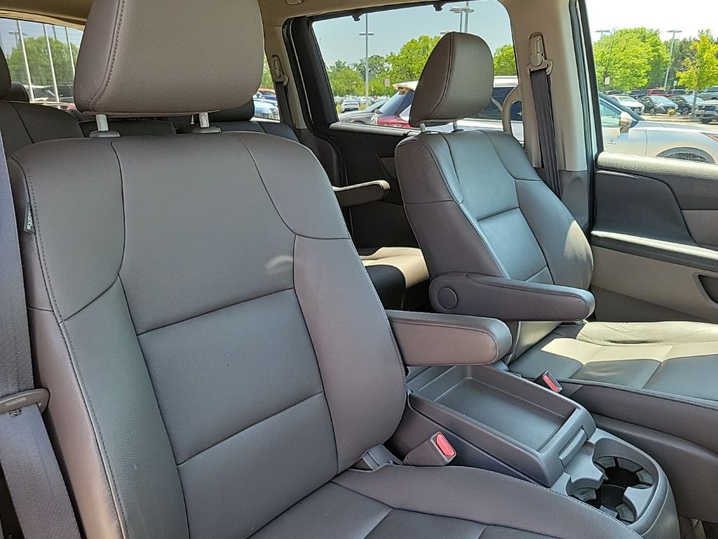 Thumbnail: 2016 Honda Odyssey - 13