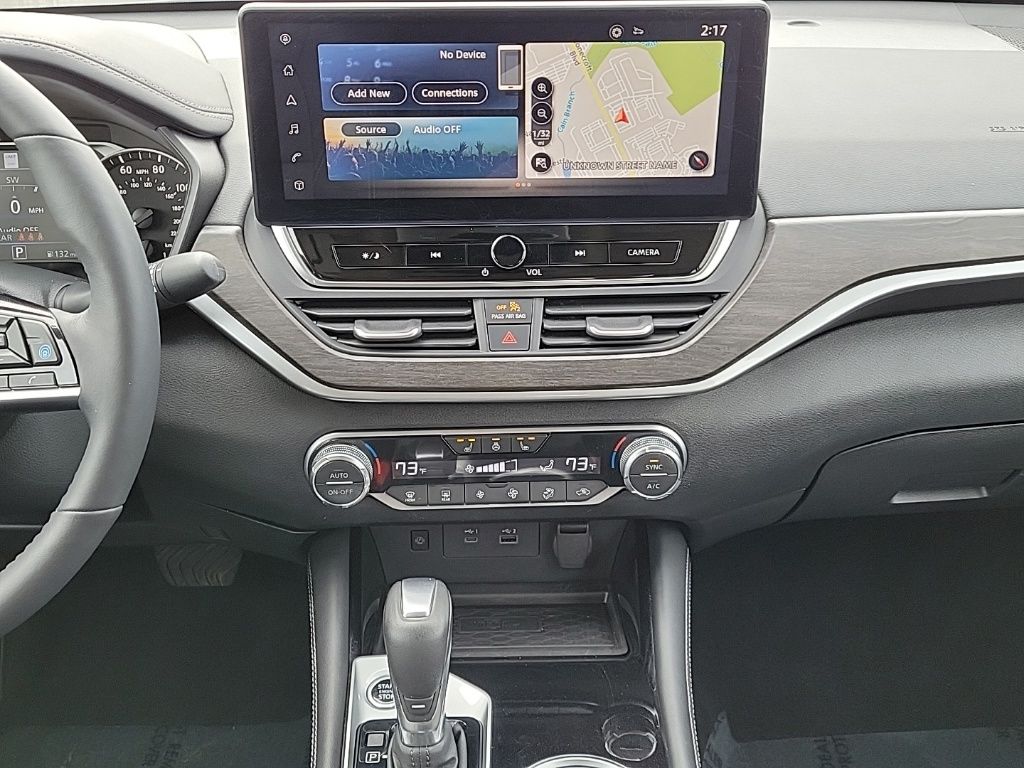 Thumbnail: 2023 Nissan Altima - 24