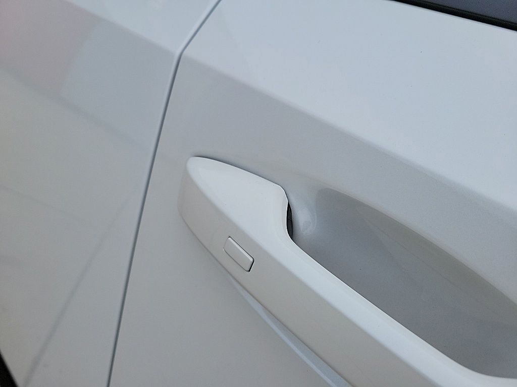 Thumbnail: 2026 Nissan Kicks - 10