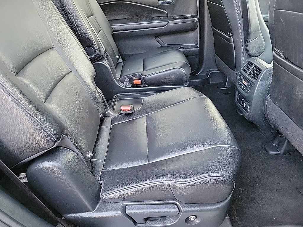 Thumbnail: 2022 Honda Pilot - 16