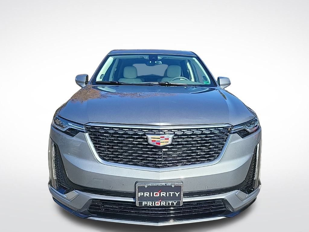 Thumbnail: 2023 Cadillac XT6 - 8