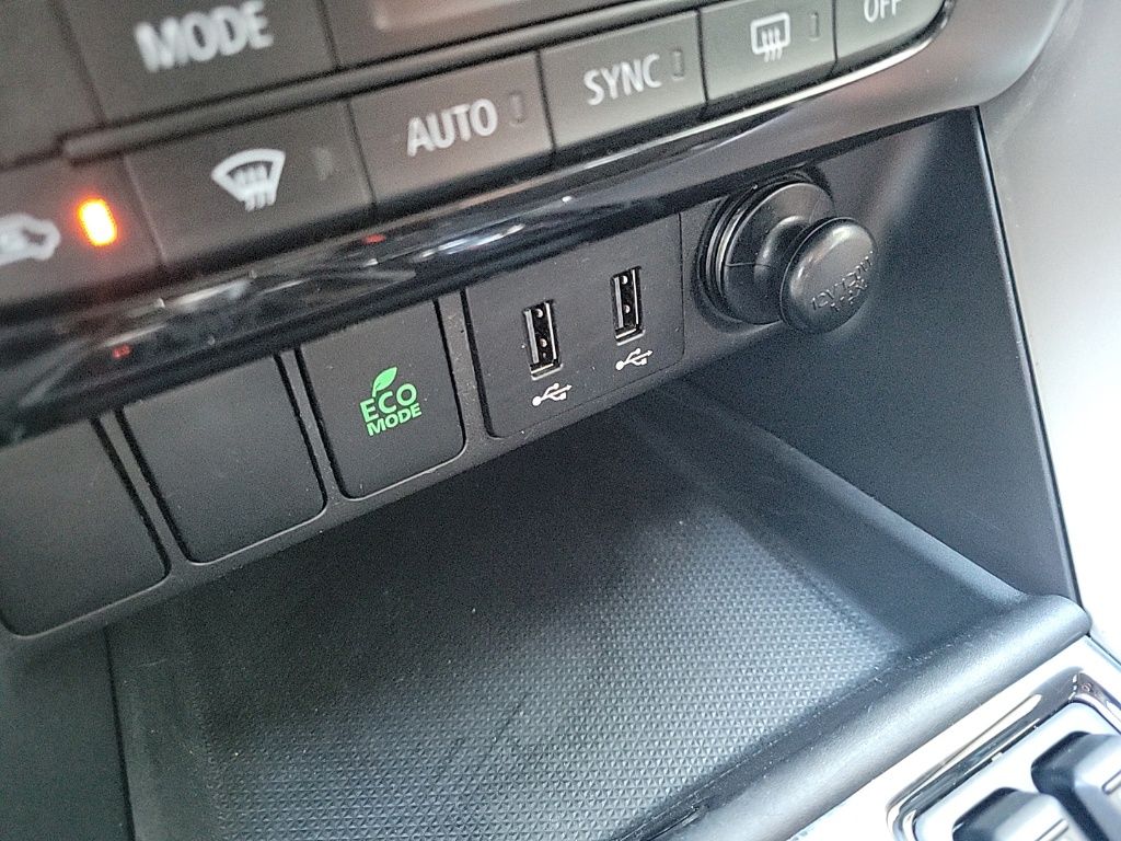 Thumbnail: 2020 Mitsubishi Eclipse Cross - 30