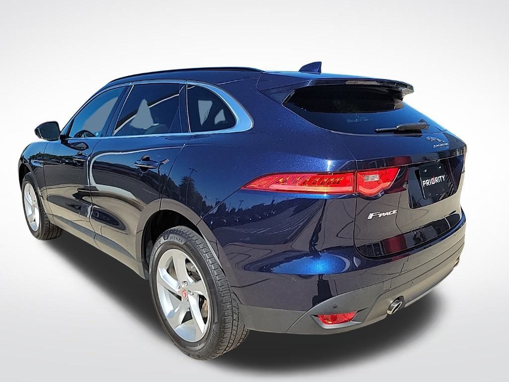 Thumbnail: 2019 Jaguar F-Pace - 3