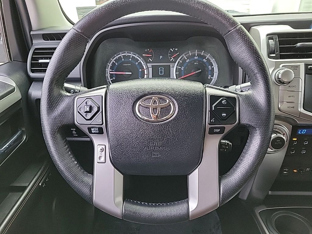 Thumbnail: 2014 Toyota 4Runner - 22