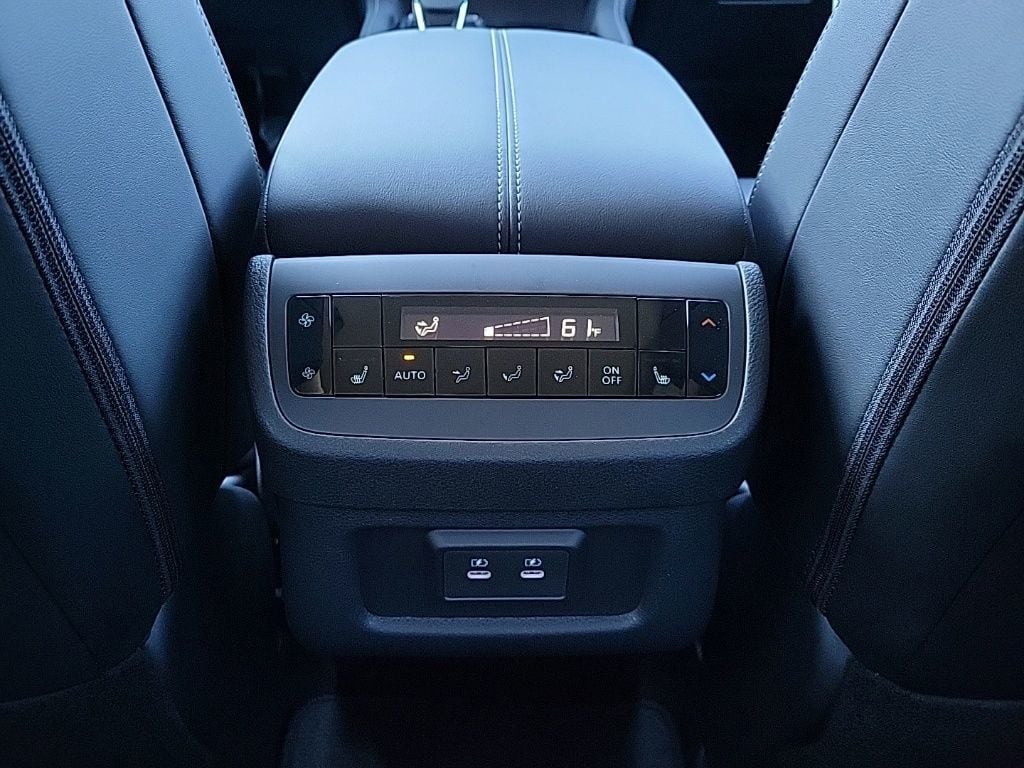 Thumbnail: 2026 Nissan Pathfinder - 23