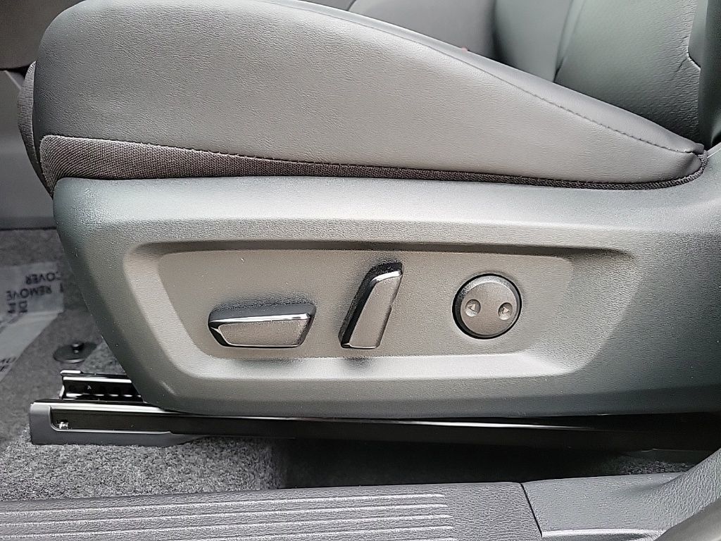 Thumbnail: 2026 Nissan Rogue - 13