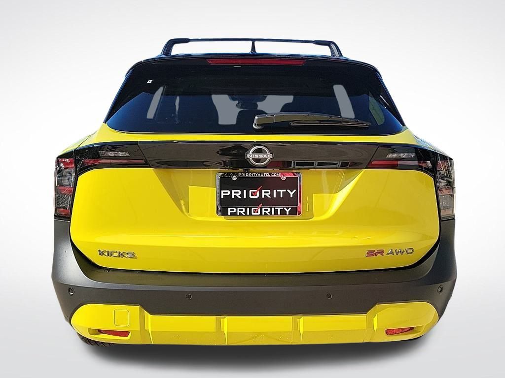 Thumbnail: 2026 Nissan Kicks - 4