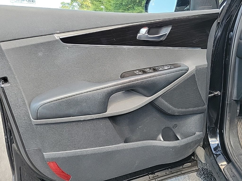 Thumbnail: 2019 Kia Sorento - 21