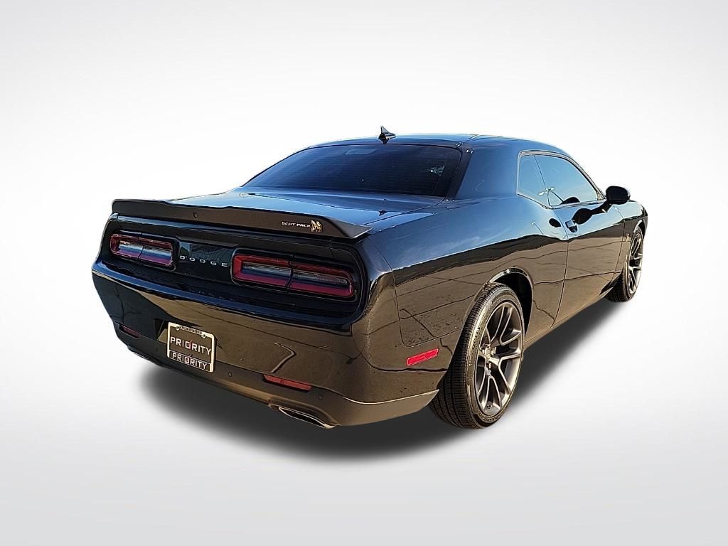 Thumbnail: 2021 Dodge Challenger - 4