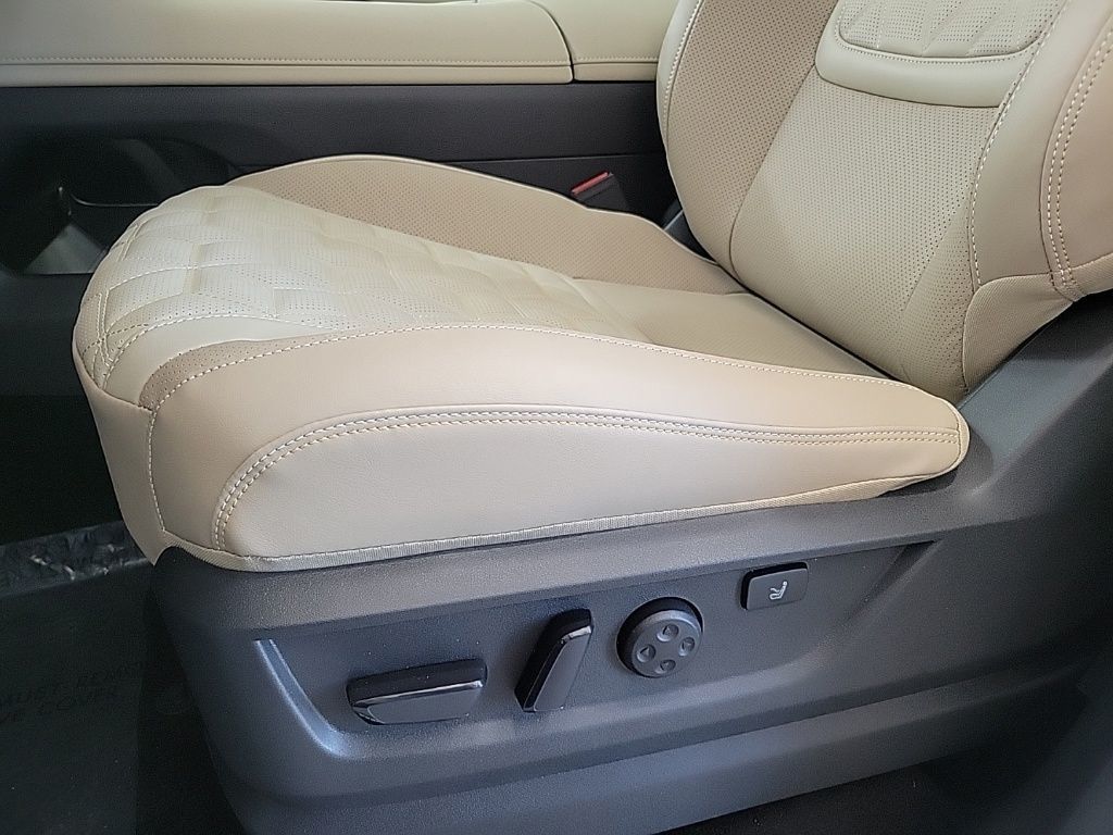 Thumbnail: 2025 Nissan Armada - 24