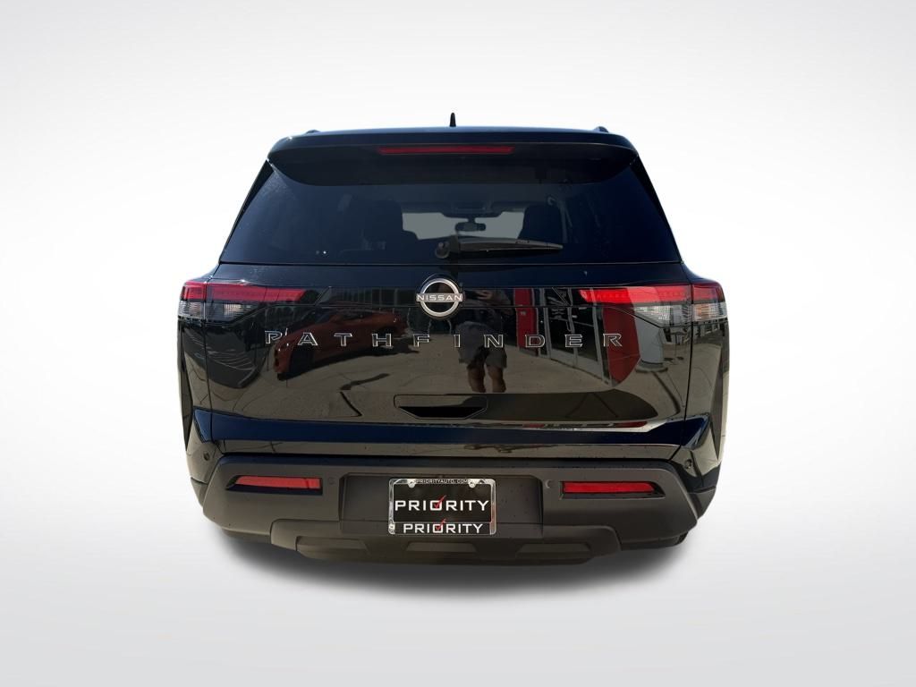 Thumbnail: 2024 Nissan Pathfinder - 4