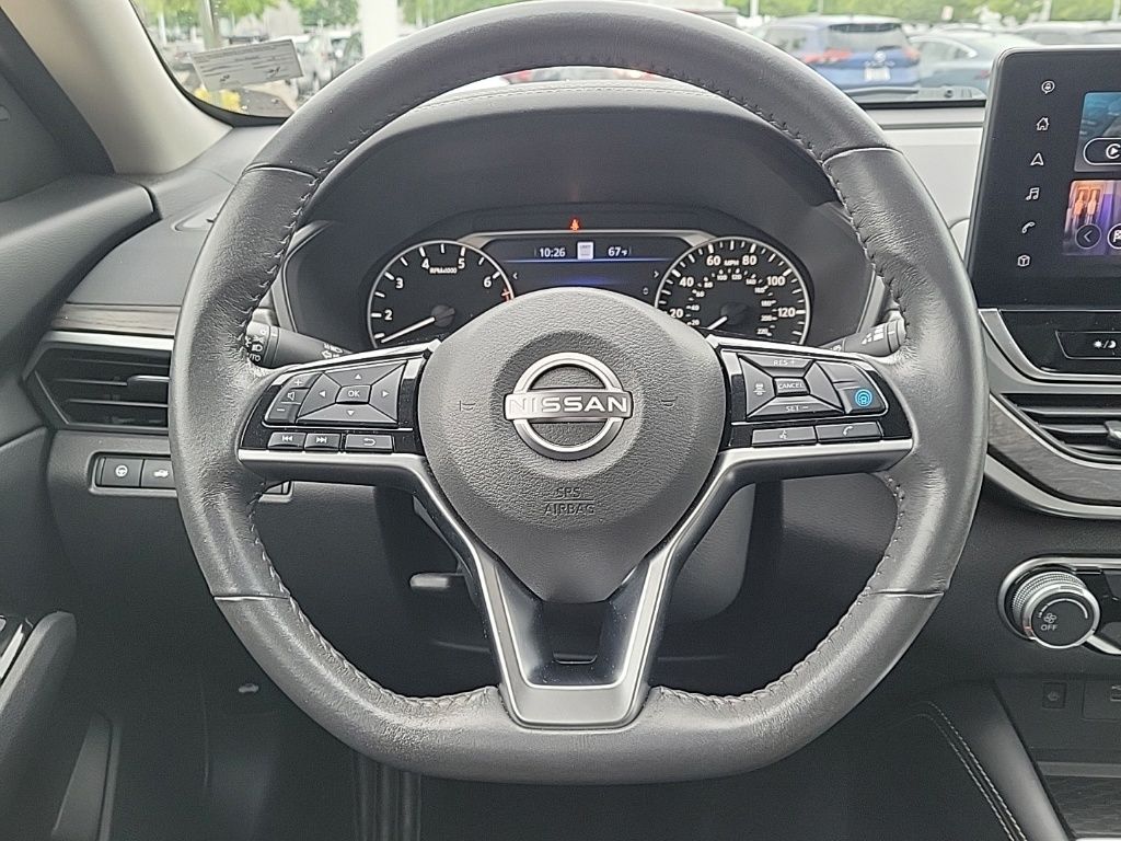 Thumbnail: 2023 Nissan Altima - 18