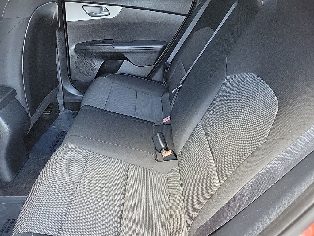 Thumbnail: 2023 Kia Forte - 12