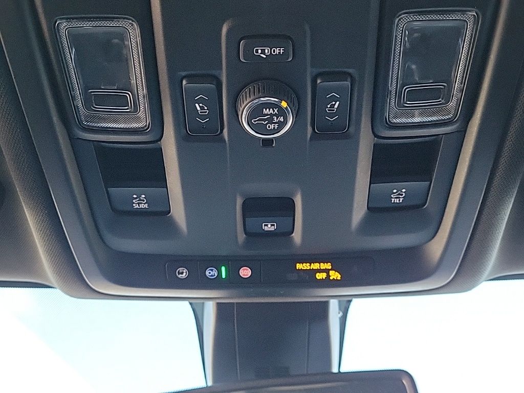 Thumbnail: 2021 Chevrolet Tahoe - 28