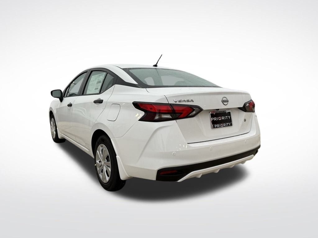 2025 Nissan Versa S 3