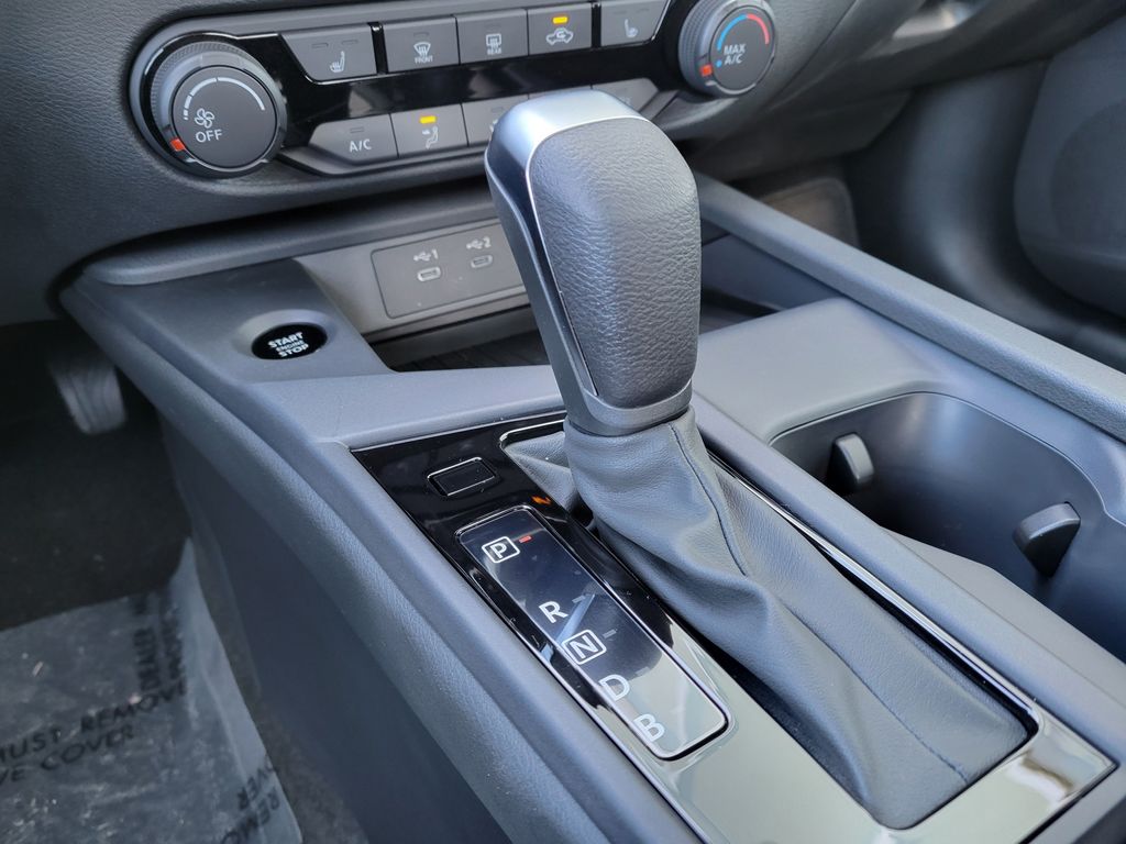 Thumbnail: 2026 Nissan Sentra - 25