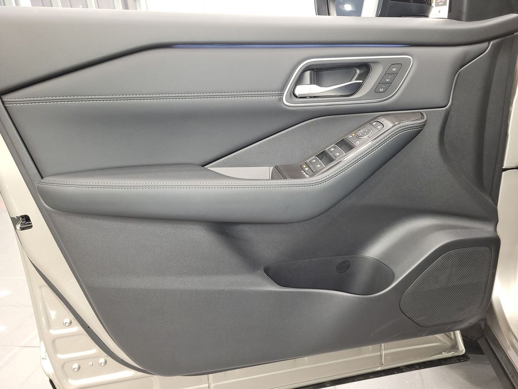 Thumbnail: 2026 Nissan Rogue - 25